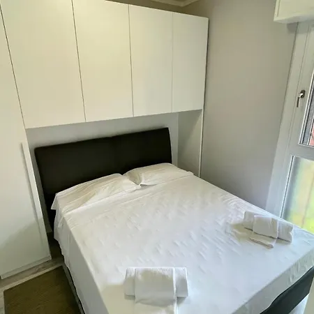 Apartment Poseidone - Fronte Lago *